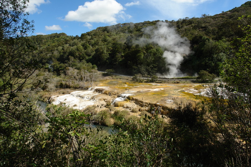 Долина гейзеров Ваймангу (Роторуа, Новая Зеландия).